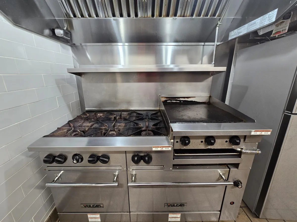 Commercial kitchen deep degreased with VertKleen CRHD